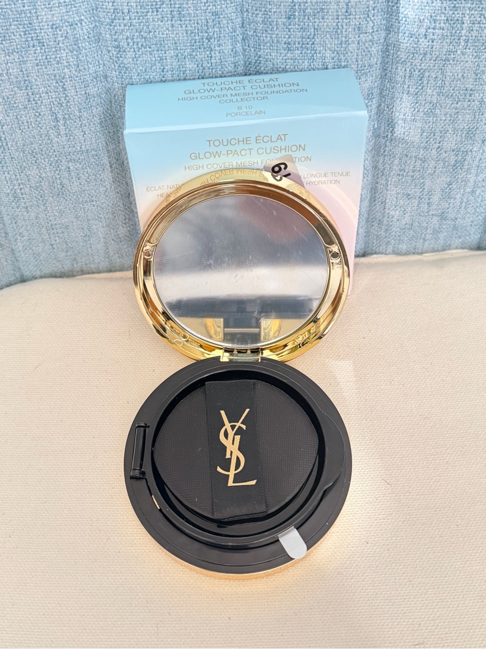 YVES SAINT LAURENT Touche Eclat Glow-Pact Cushion 12g [LOVE Collection 2025] B10 - Picture 11 of 13